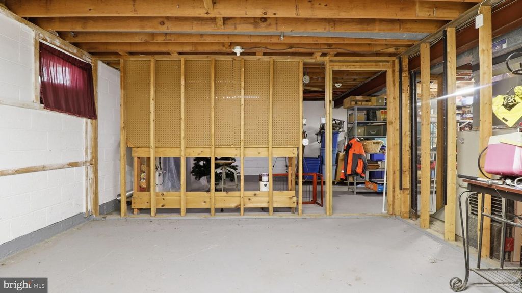 Image 26 of property listing at 13408 KRIS RAN CT, Fort Washington, MD 20744