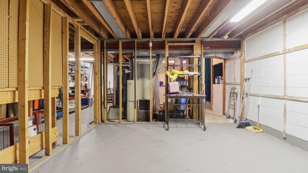 Image 27 of property listing at 13408 KRIS RAN CT, Fort Washington, MD 20744