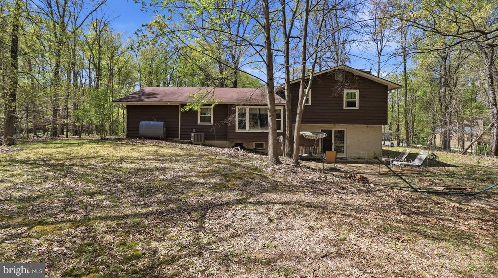 Image 34 of property listing at 13408 KRIS RAN CT, Fort Washington, MD 20744