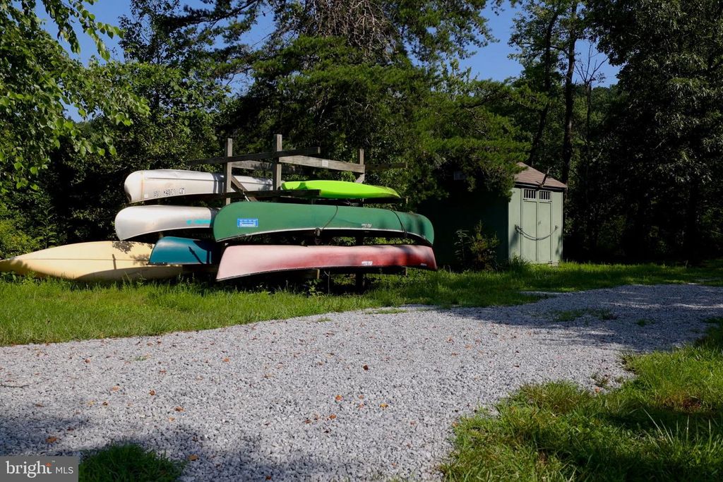 Image 40 of property listing at 13408 KRIS RAN CT, Fort Washington, MD 20744