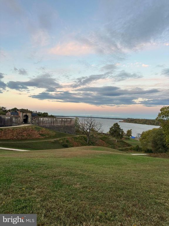 Image 42 of property listing at 13408 KRIS RAN CT, Fort Washington, MD 20744