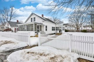 72 Linwood Street, Nashua, NH 03060