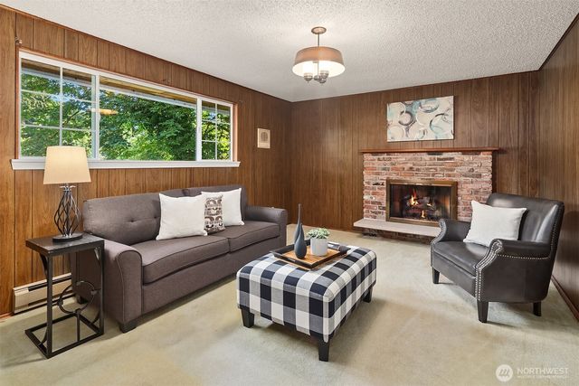 6116 190th Street, Kenmore, WA 98028
