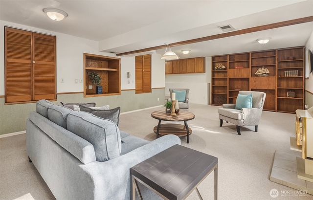 6116 190th Street, Kenmore, WA 98028