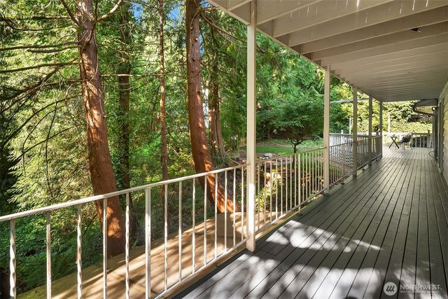 6116 190th Street, Kenmore, WA 98028