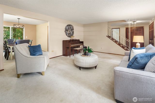 6116 190th Street, Kenmore, WA 98028
