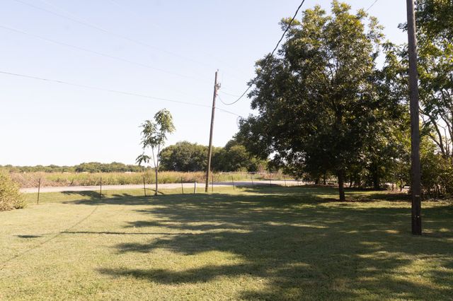 1362 Old Waco Temple Road, Lorena, TX 76655