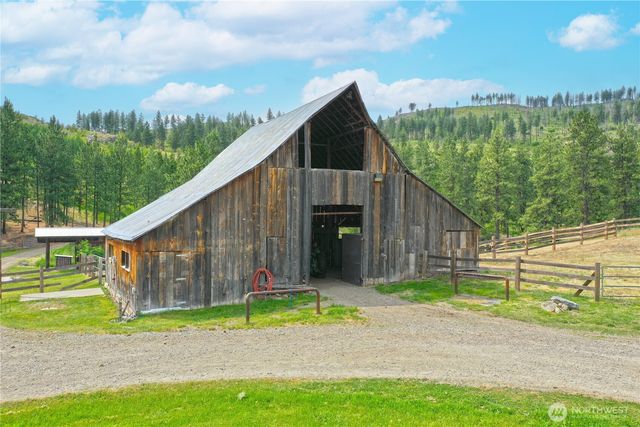 156 Poechmann Road, Okanogan, WA 98840