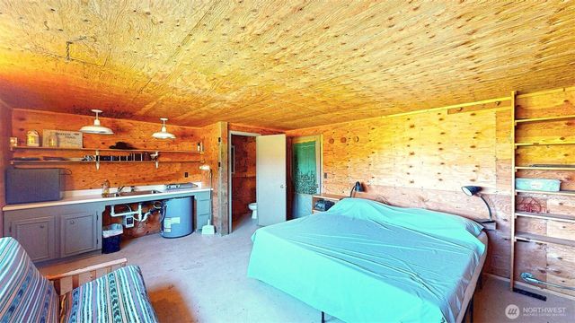 156 Poechmann Road, Okanogan, WA 98840