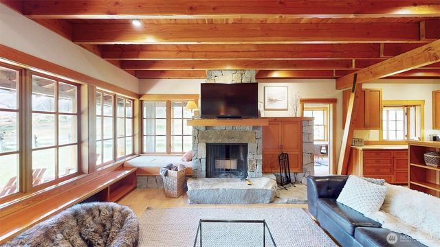 156 Poechmann Road, Okanogan, WA 98840