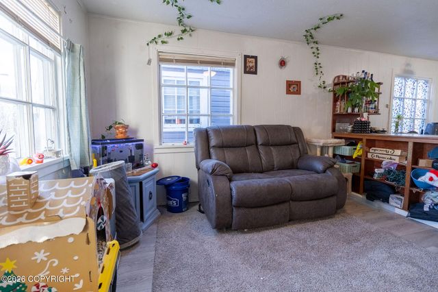 508 & 506 Madison Street, Seward, AK 99664