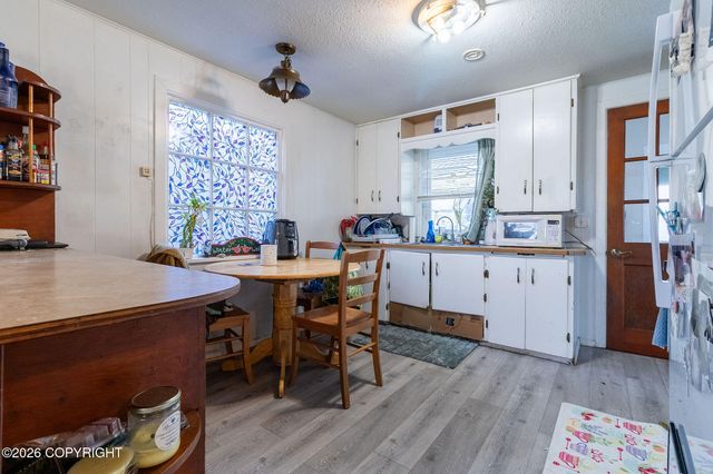 508 & 506 Madison Street, Seward, AK 99664