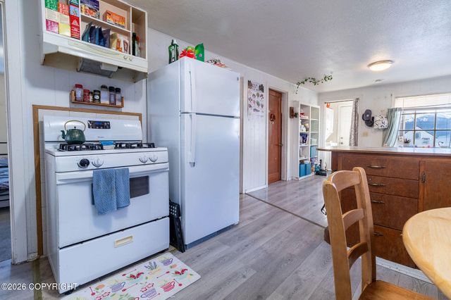 508 & 506 Madison Street, Seward, AK 99664