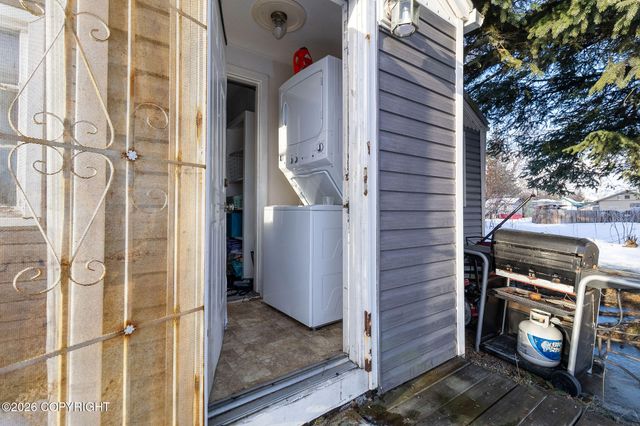 508 & 506 Madison Street, Seward, AK 99664