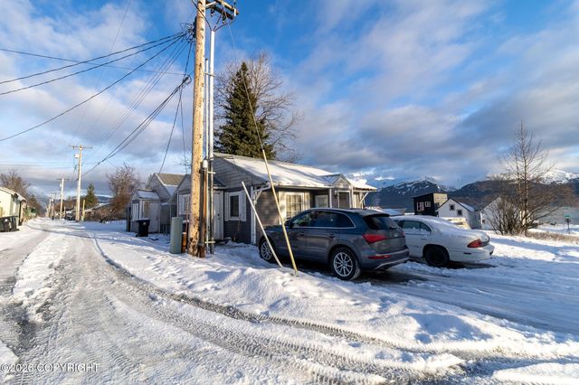 508 & 506 Madison Street, Seward, AK 99664