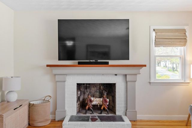 123 Plain Rd, Westford, MA 01886