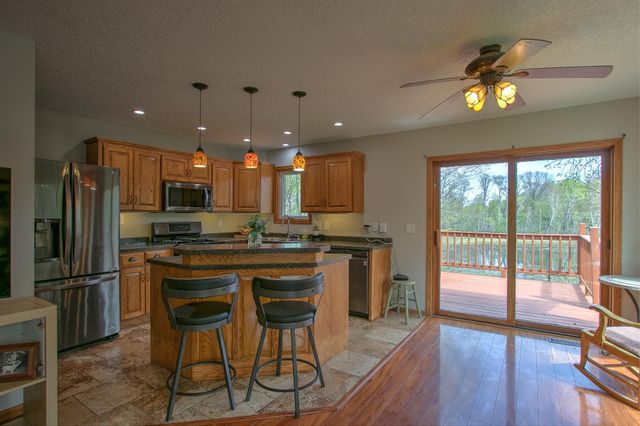 1397 309th Avenue NW, Cambridge, MN 55008