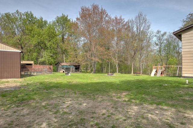 1397 309th Avenue NW, Cambridge, MN 55008
