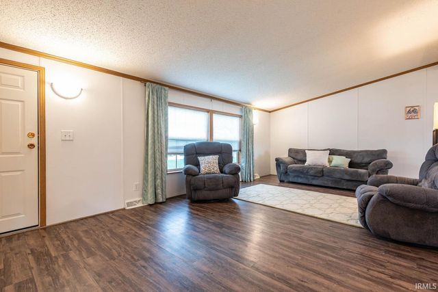 811 S Strauser Road, Springville, IN 47462
