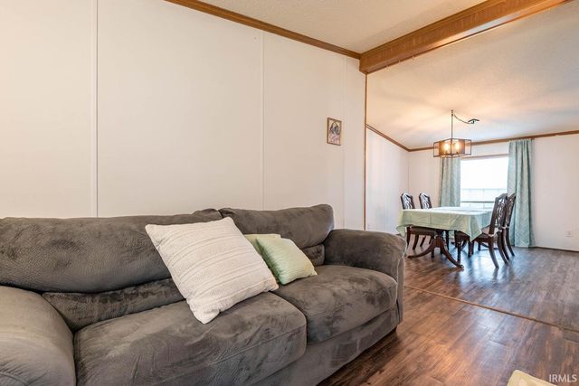 811 S Strauser Road, Springville, IN 47462