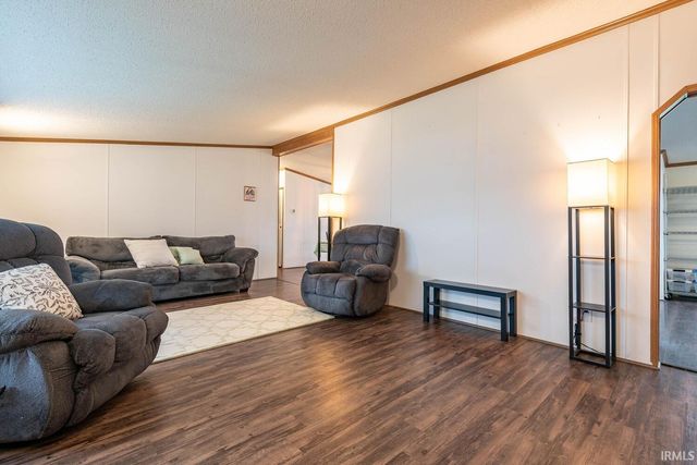 811 S Strauser Road, Springville, IN 47462