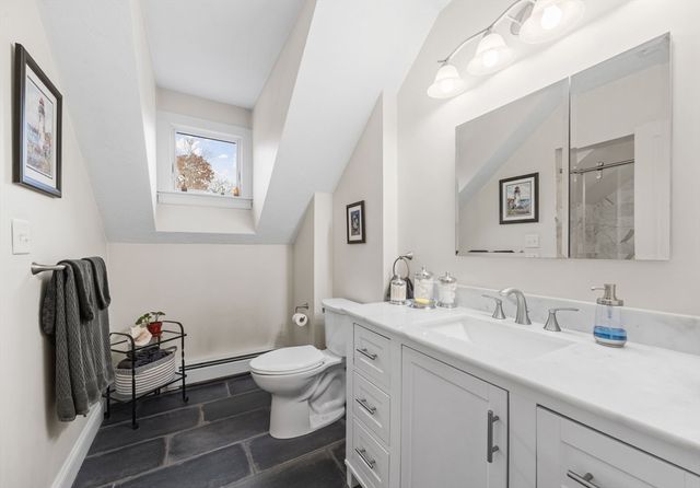 7 Hat Trick Dr, Plymouth, MA 02360