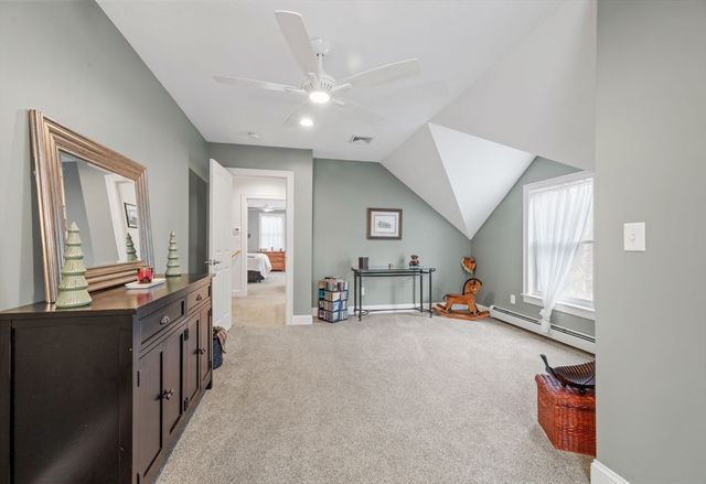 7 Hat Trick Dr, Plymouth, MA 02360