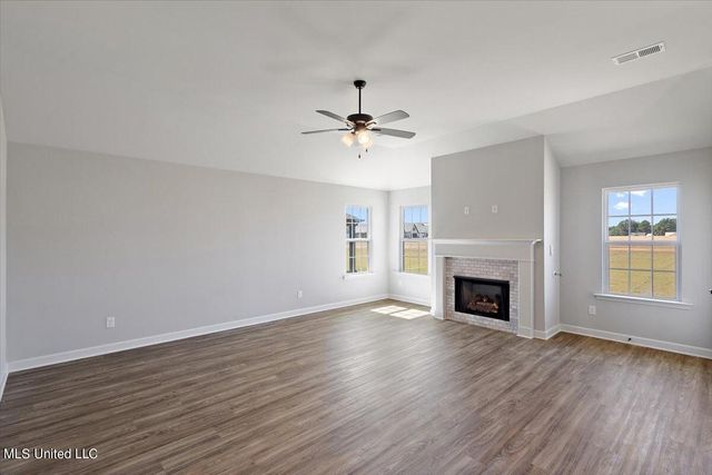 8854 Tucker Lane, Southaven, MS 38672