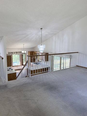1515 Bender Road, Chaska, MN 55318