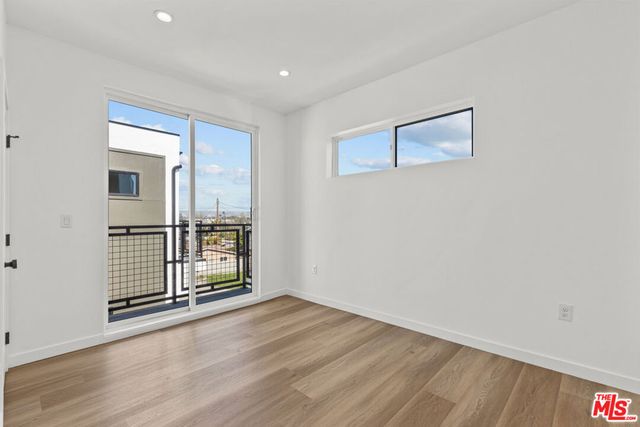 2921 S Burnside Avenue, Los Angeles, CA 90016