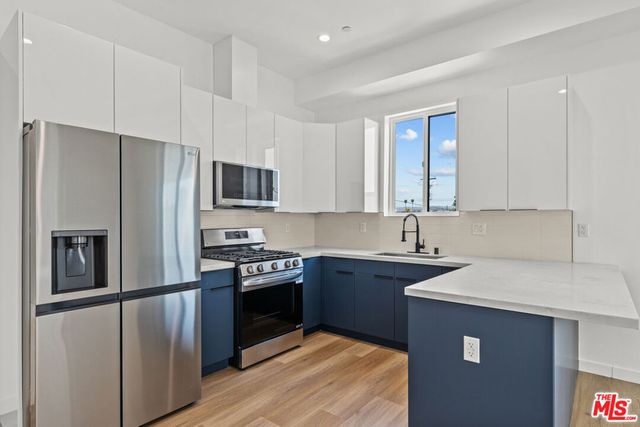 2921 S Burnside Avenue, Los Angeles, CA 90016