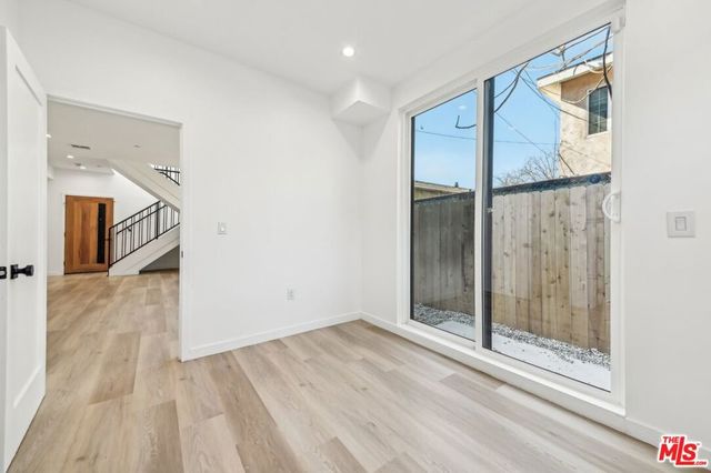 2921 S Burnside Avenue, Los Angeles, CA 90016