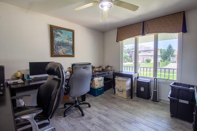 2228 Keene Drive, Schererville, IN 46375