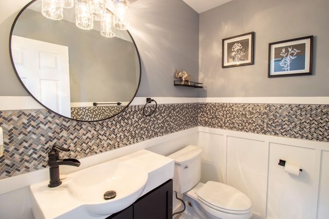 2228 Keene Drive, Schererville, IN 46375