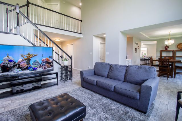 2228 Keene Drive, Schererville, IN 46375