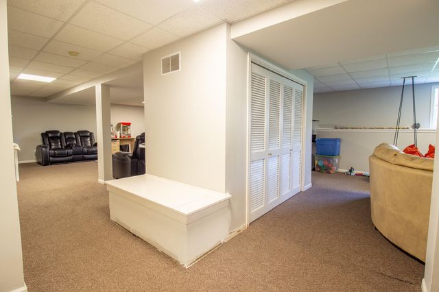 2228 Keene Drive, Schererville, IN 46375