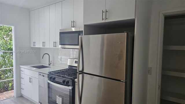 1616 Michigan Ave 11, Miami Beach, FL 33139