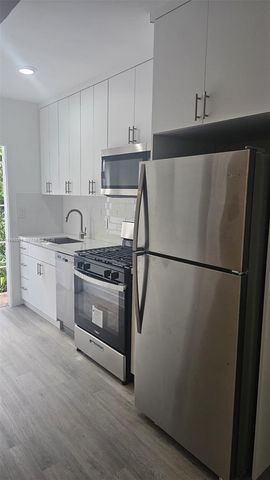 1616 Michigan Ave 11, Miami Beach, FL 33139