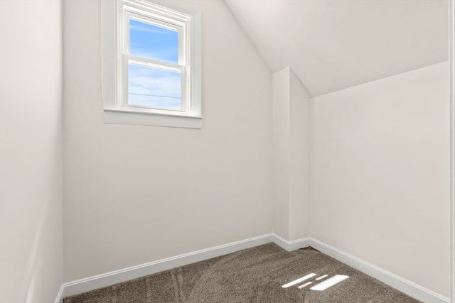 28 Hawthorne St, Lynn, MA 01902