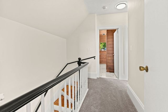 28 Hawthorne St, Lynn, MA 01902