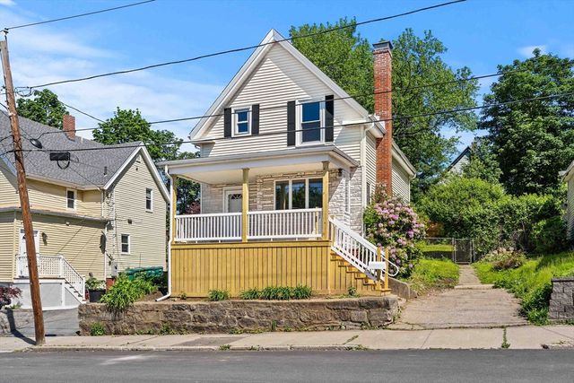 28 Hawthorne St, Lynn, MA 01902