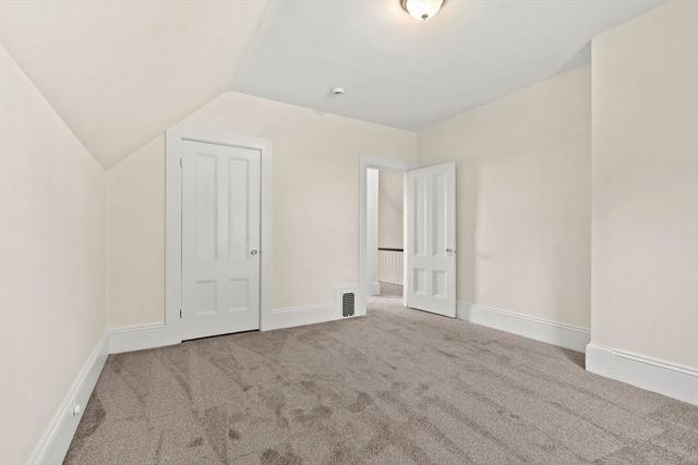 28 Hawthorne St, Lynn, MA 01902