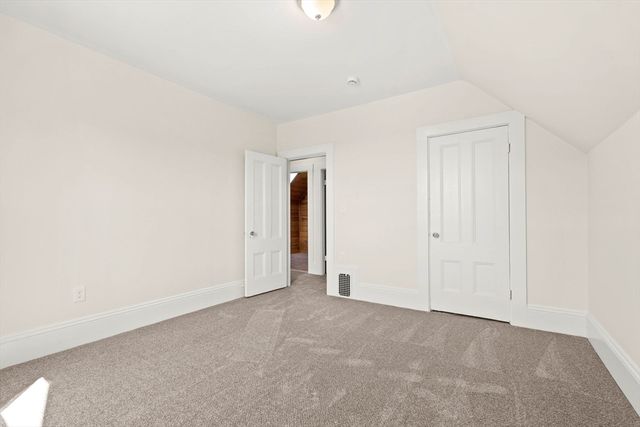 28 Hawthorne St, Lynn, MA 01902