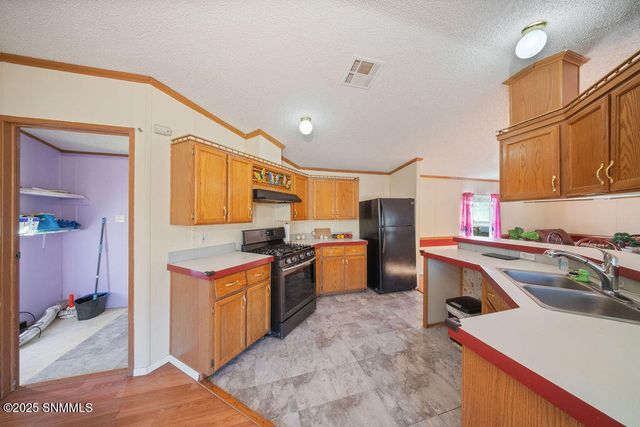 555 B.B. Romig Drive, Hatch, NM 87937