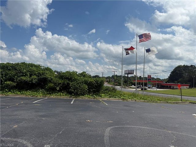 3527 Rehobeth Church Road, Greensboro, NC 27406
