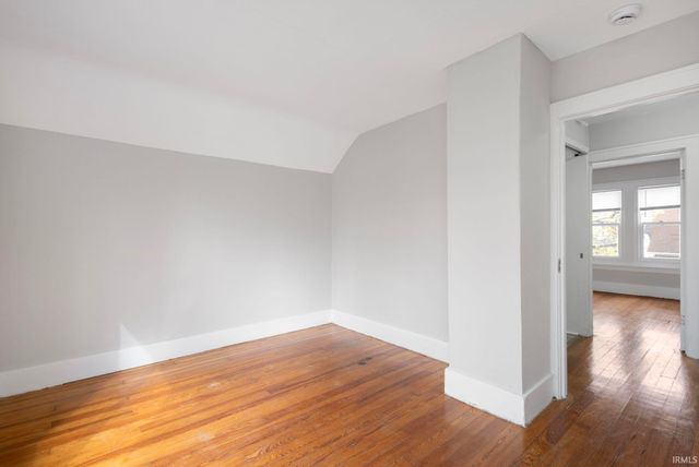 221 E 8th Street, Mishawaka, IN 46544