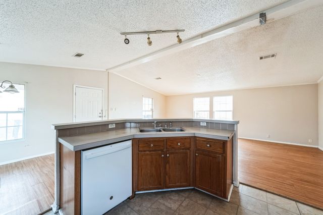 5528 Patton Drive, Fort Worth, TX 76112