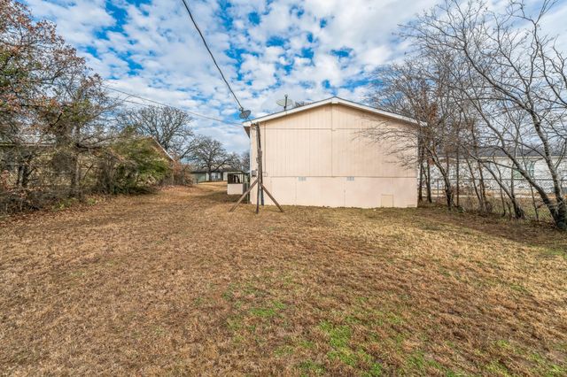 5528 Patton Drive, Fort Worth, TX 76112