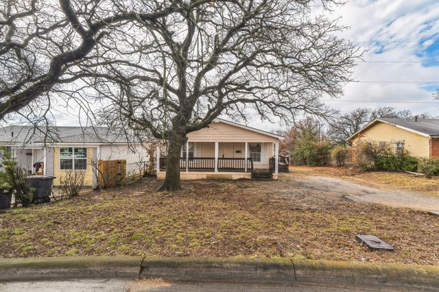 5528 Patton Drive, Fort Worth, TX 76112