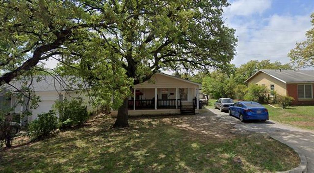 5528 Patton Drive, Fort Worth, TX 76112